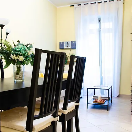 La Passeggiata By Happyhostorino Apartamento Turín