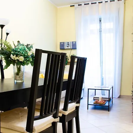 La Passeggiata By Happyhostorino Apartment Turin