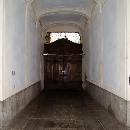 La Passeggiata By Happyhostorino